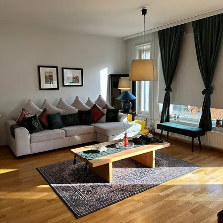 Cozy Coastal Stay, Near Nature Apartment *